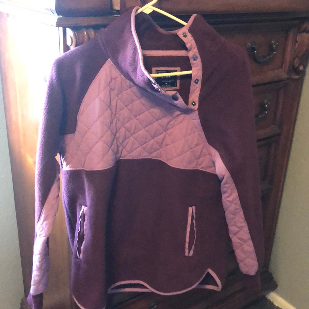 Abercrombie & Fitch Asymmetrical Snap Fleece Maroon & Mauve